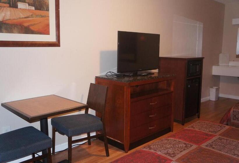 Номер Стандарт, Classic Motor Lodge Providence   West Greenwich