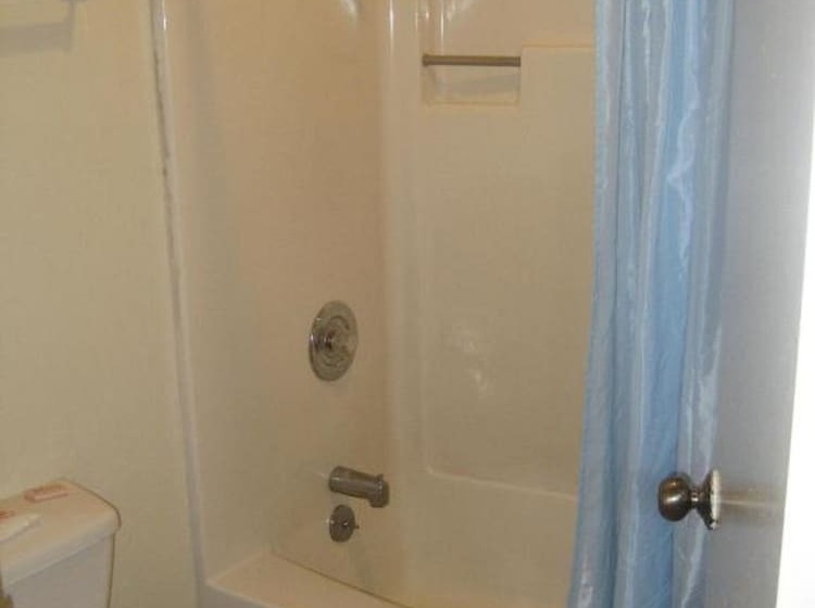 Номер Стандарт, Jamestown Railtown Motel
