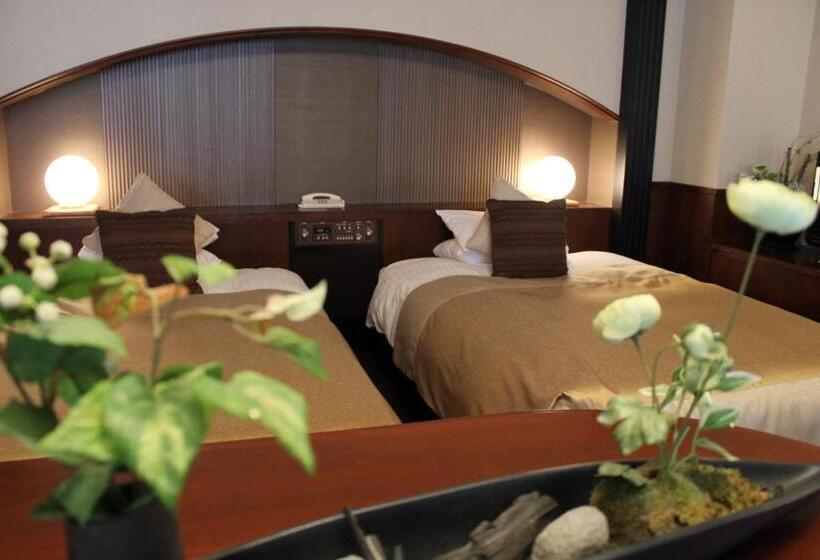 سوییت جونیور, Shibuya Creston