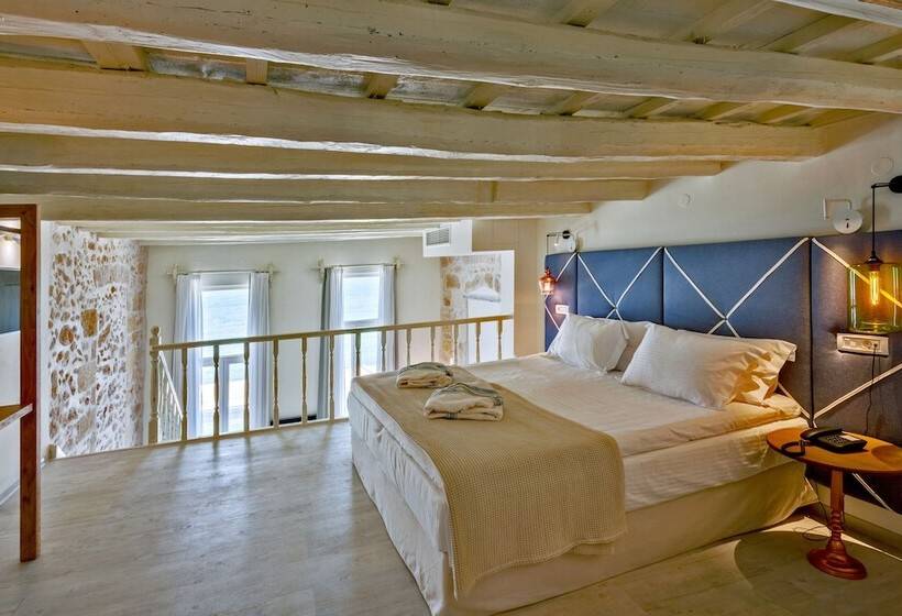 풀장 전망 스위트, Thalassa Boutique