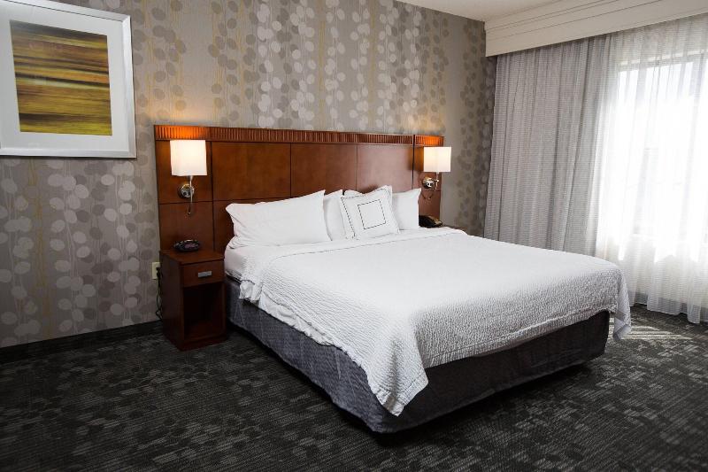 Стандартный Номер Кровать Кинг, Courtyard By Marriott Winchester Medical Center