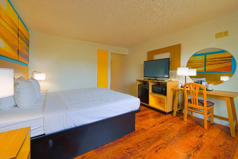 스탠다드 룸 킹사이즈 침대, Coastal Inn By Oyo Lincoln City Oregon Coast Hwy