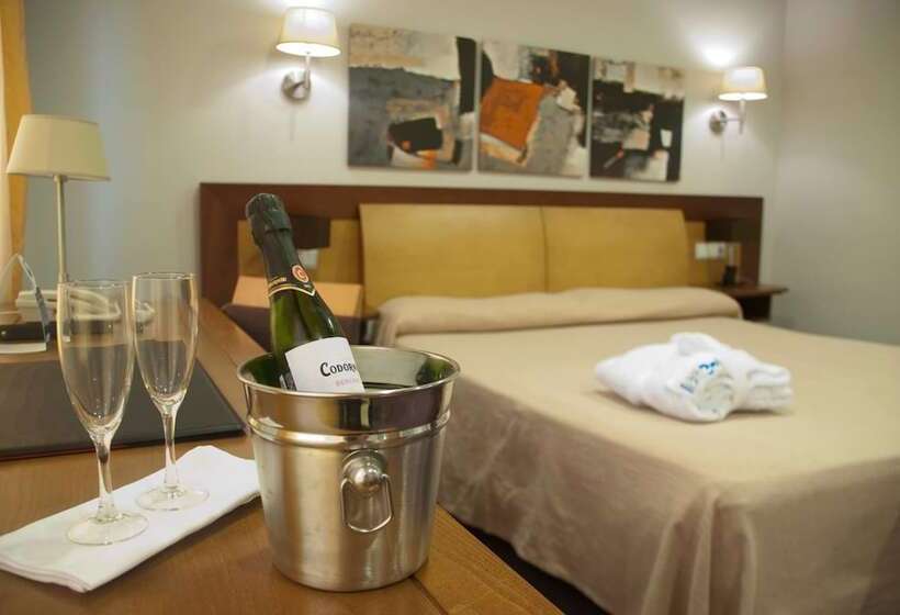 Номер Стандарт с Террасой, El Salugral Termal Resort