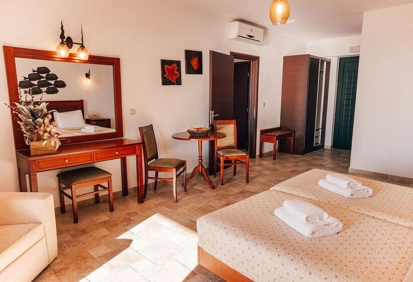 Люкс Executive Вид на Море, Natura Club Hotel & Spa   Adults Only