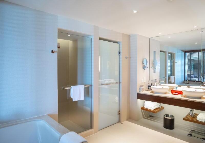 سوئیت با تخت بزرگ, Saii Laguna Phuket