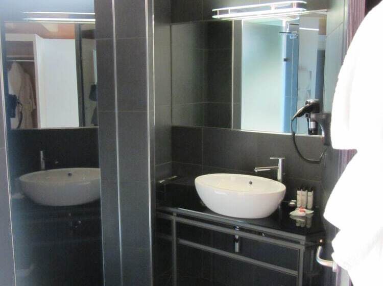Suite with Terrace, Alla Posta