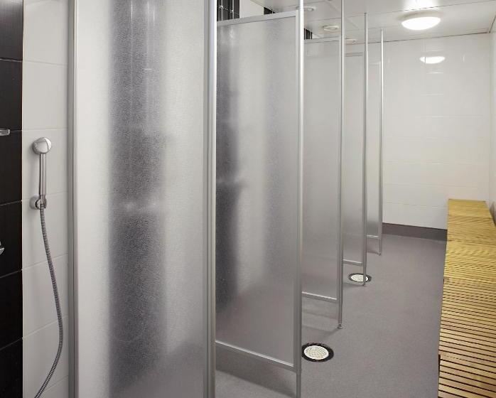 חדר סטנדרט לשלושה עם חדר אמבטיה משוף, Cheapsleep Hostel Helsinki