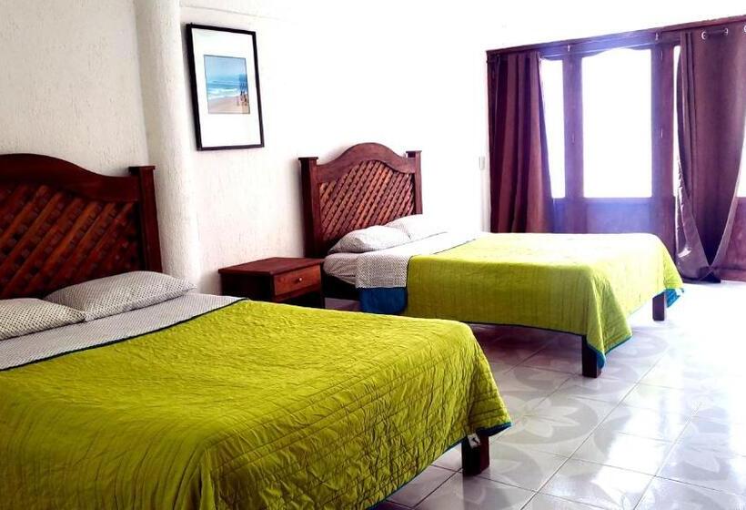 Chambre Quadruple Standard, Alejandra