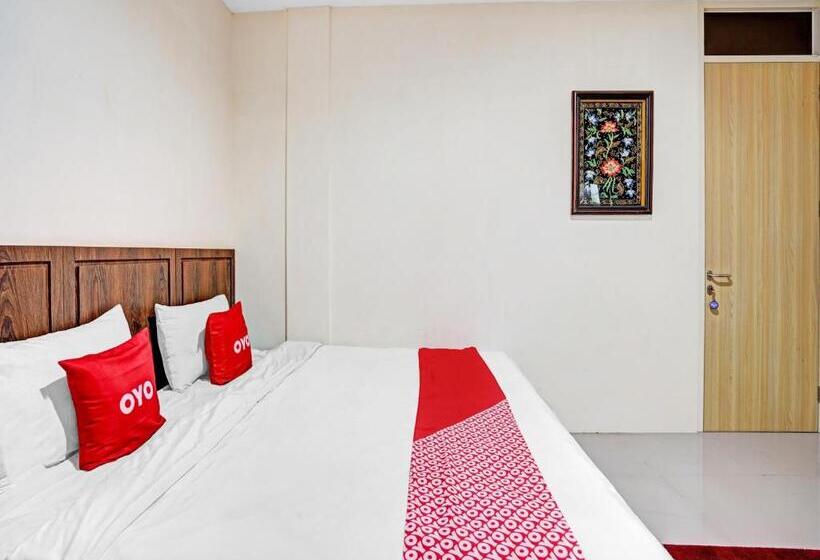 Стандартный Номер Кровать Кинг, Oyo 90794 Kostel Bunda Waru Syariah