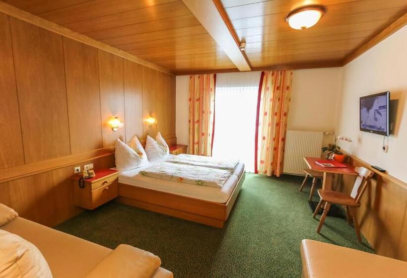 Четырехместный Номер Стандарт, Alpenhotel Tauernstüberl