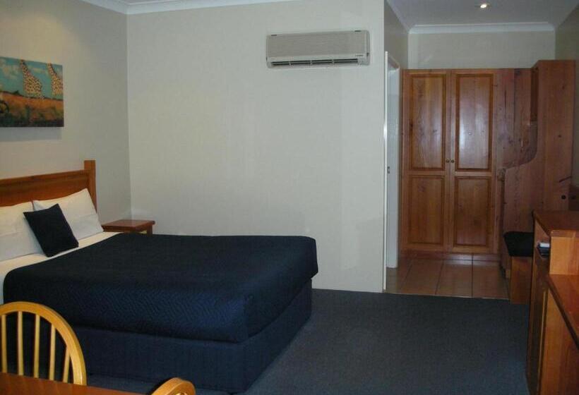 Номер Deluxe, Breakout Motor Inn