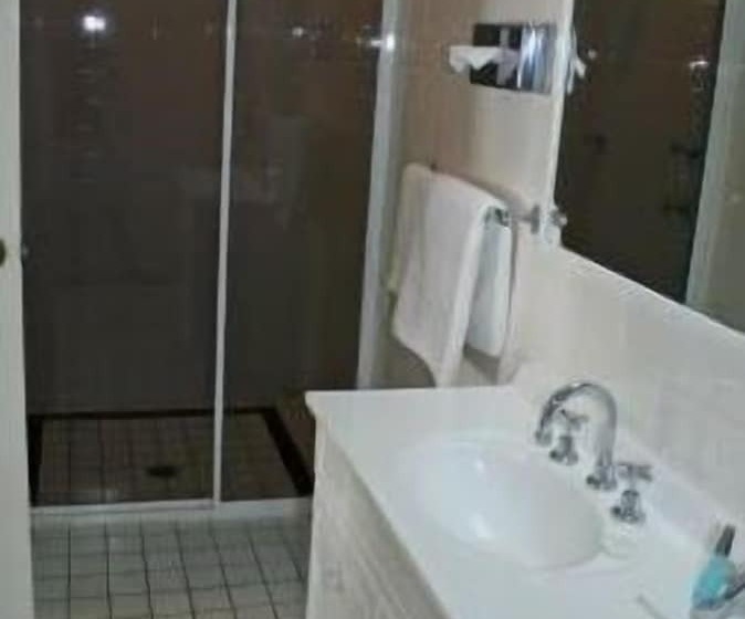 Номер Executive, Breakout Motor Inn