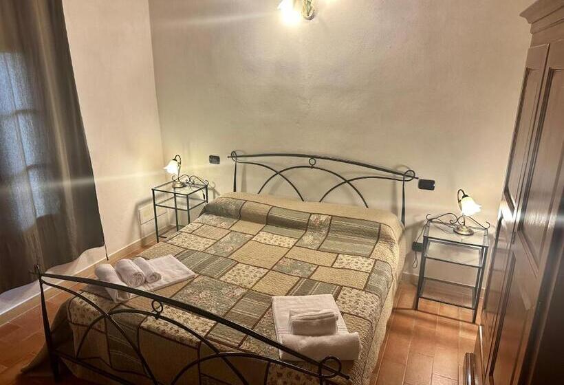 آپارتمان 1 خوابه با چشم‌انداز استخر, Villa Brignole