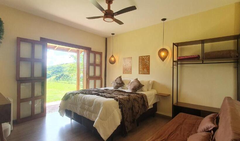 산 전망 스위트, Ellementares Guest House