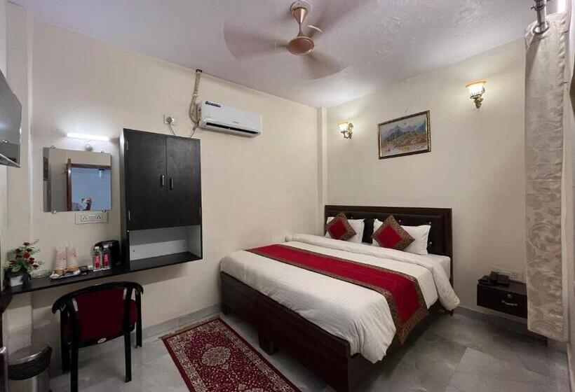 Номер Deluxe, Shanti Inn