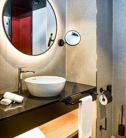 标准间内部标间, Radisson Red Hotel, Vienna