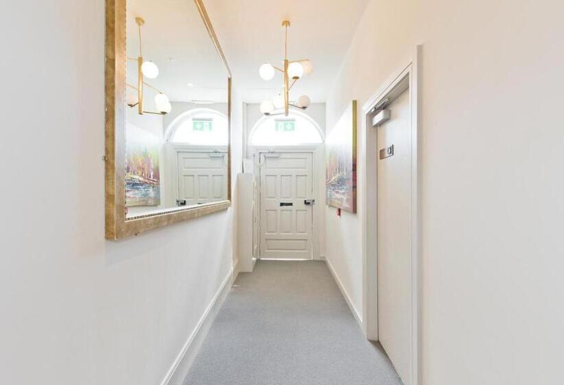 سوئیت با چشم‌انداز رودخانه, Templebar Rooms
