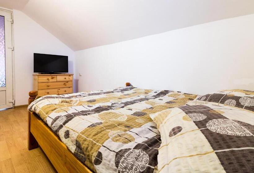 اتاق استاندارد چهار تخته, Casa De Vacanta Jeny
