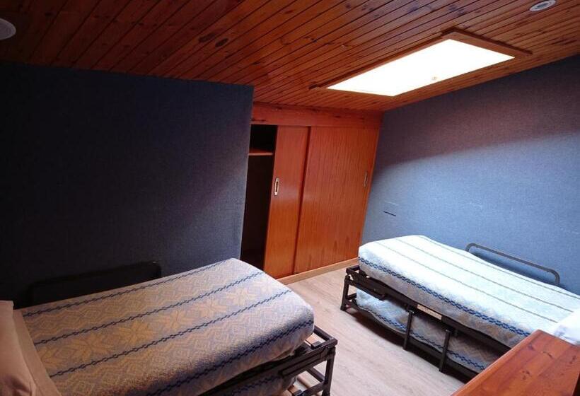 침실 2개 스위트, Alberg Residència Esportiva Els Isards