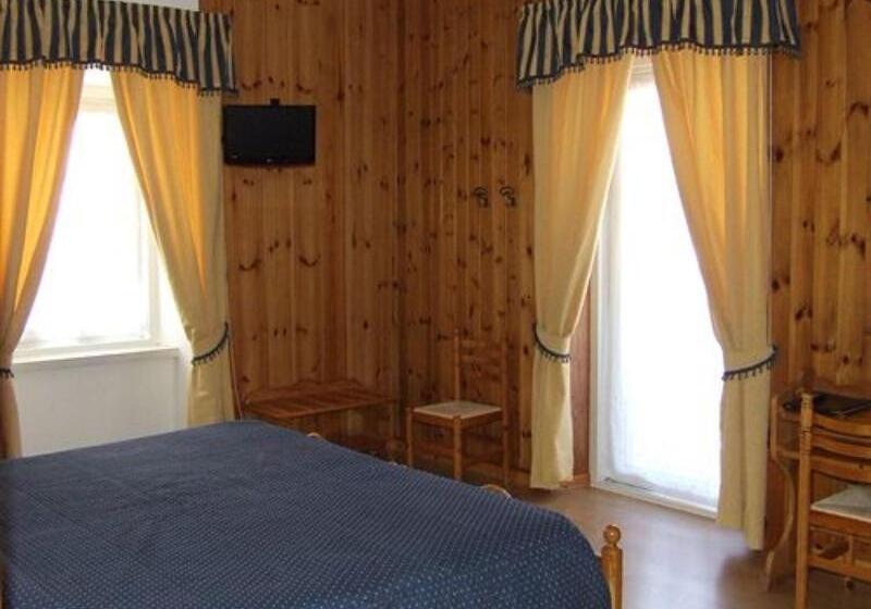Номер Стандарт Трехместный, Aquila