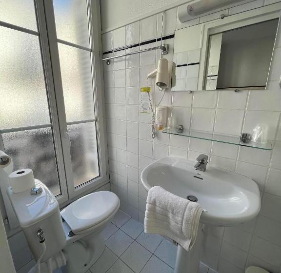 Номер Стандарт, Brit Hotel Des Grands Hommes   Bordeaux Centre