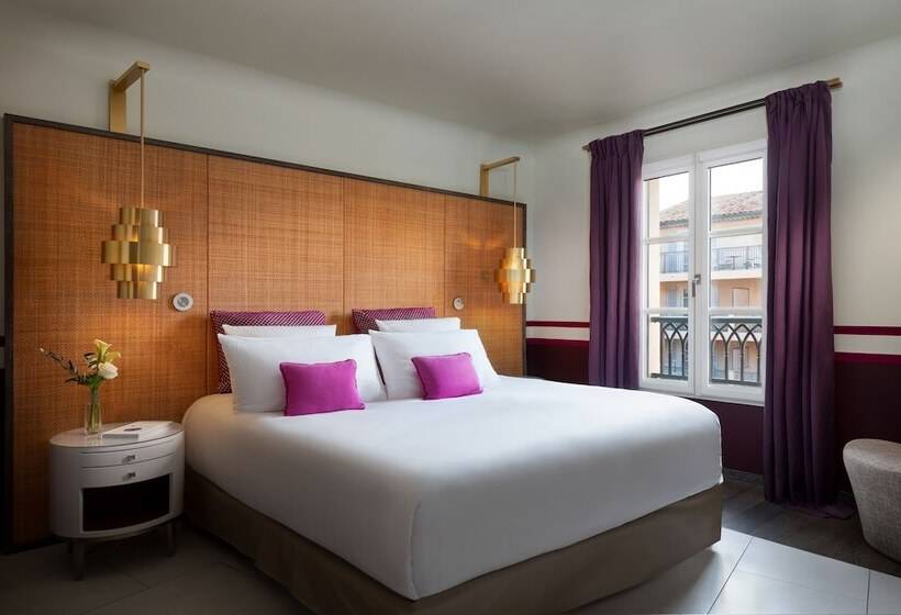 테라스 스위트, De Paris Sainttropez