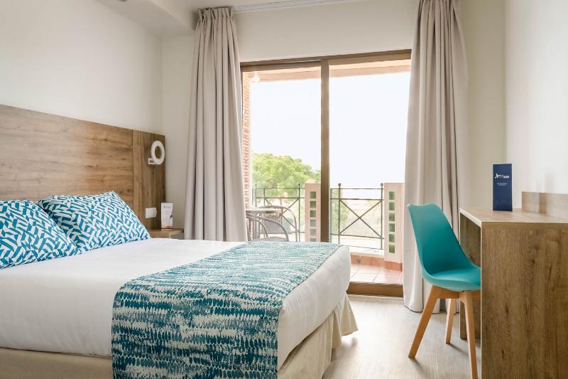 프레스티지 스위트, De Paris Sainttropez