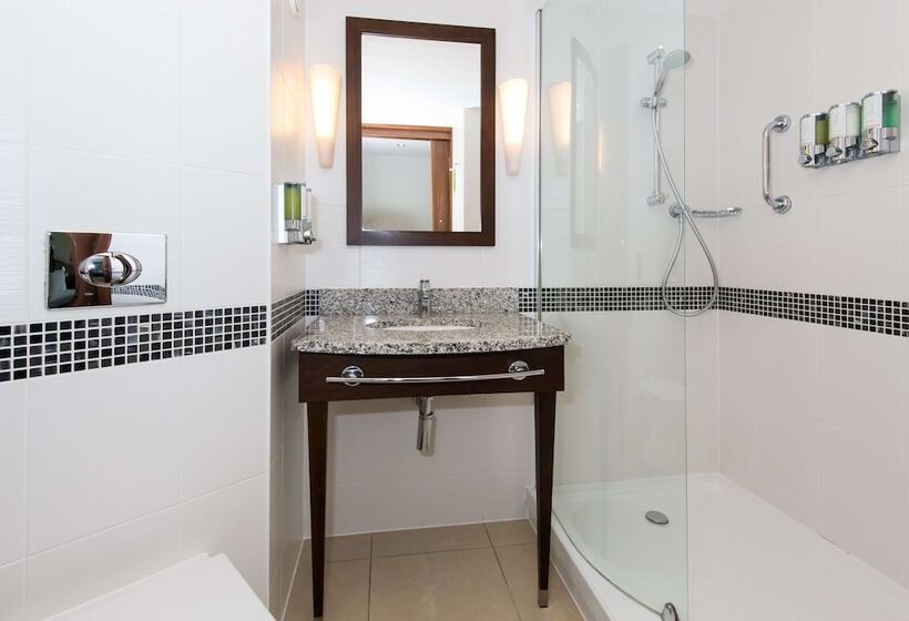 Номер Стандарт, Hampton By Hilton Birmingham Jewellery Quarter