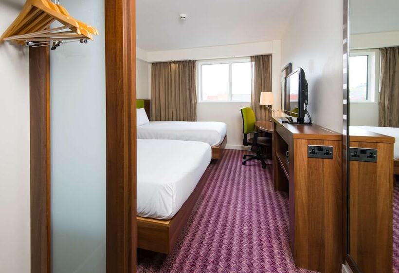 Номер Стандарт, Hampton By Hilton Birmingham Jewellery Quarter