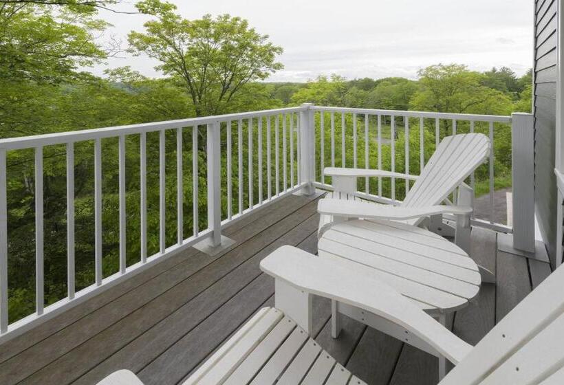 带大床的标准工作室, Jw Marriott The Rosseau Muskoka Resort & Spa