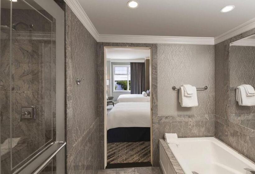 2 Bedrooms Suite 2 Bedrooms Lake View, Jw Marriott The Rosseau Muskoka Resort & Spa