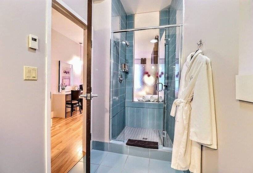 Полулюкс, St James Gate By Bower Boutique Hotels