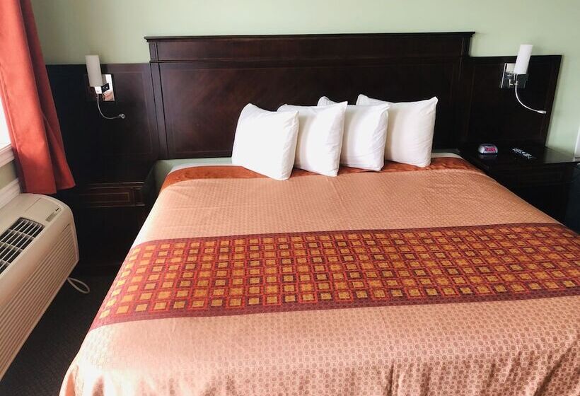 带按摩浴盆的套房, Perth Plaza Inn & Suites