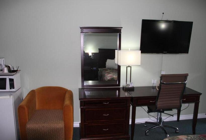 带按摩浴盆的套房, Perth Plaza Inn & Suites