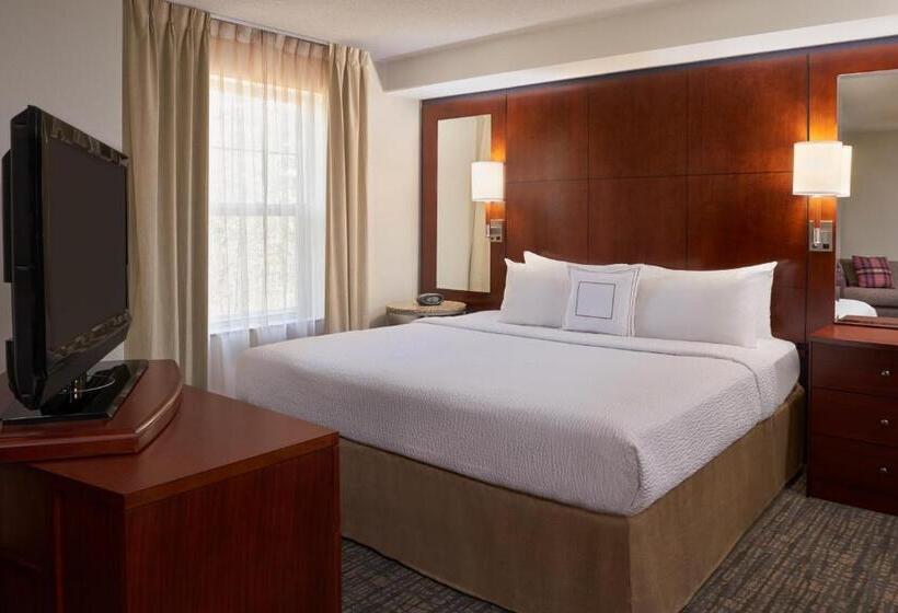 Standard studio with lake view, Residence Inn By Marriott Gravenhurst Muskoka Wharf