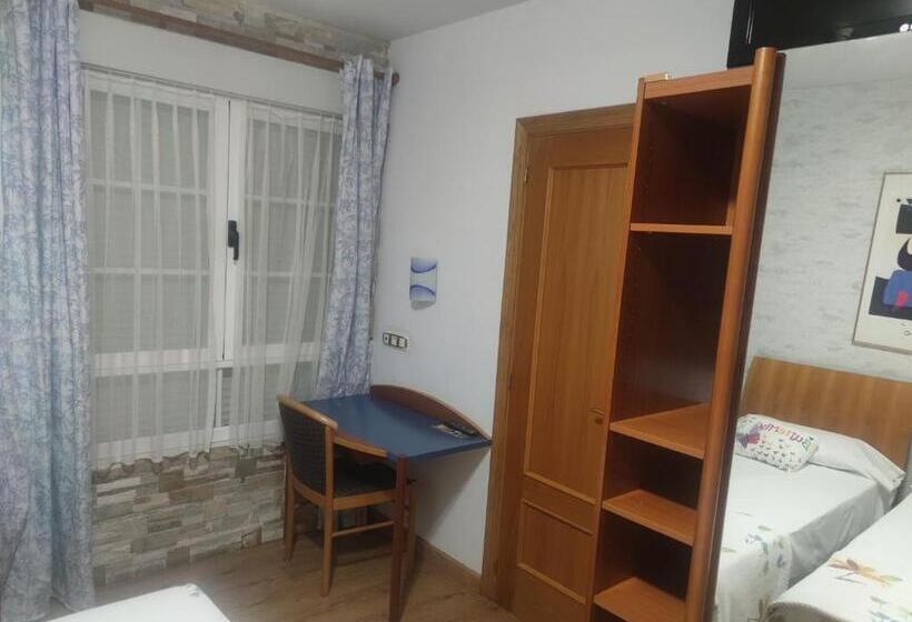 Номер Стандарт, Hostal Burbia