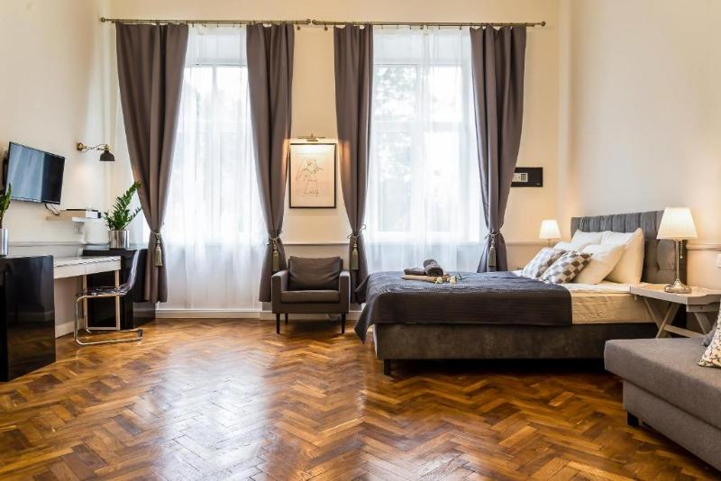 Quarto Triplo Estandar, Angel House Apart
