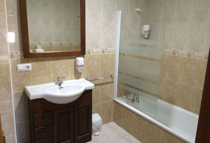 スタンダードトリプルルーム, Hostal Rural La Plata Parking Incluido