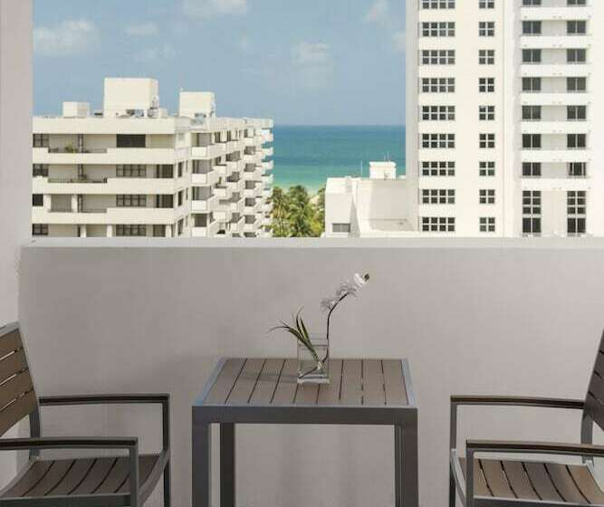 Premium Room Side Sea View, Iberostar Waves Berkeley Shore