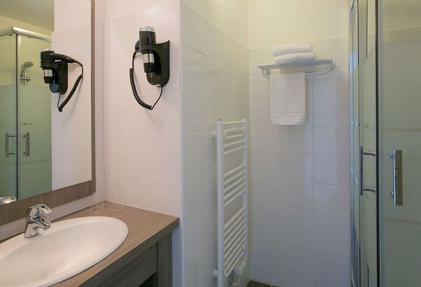Номер Superior Вид на Парк, Best Western Hôtel Des Thermes   Balaruc Les Bains Sète