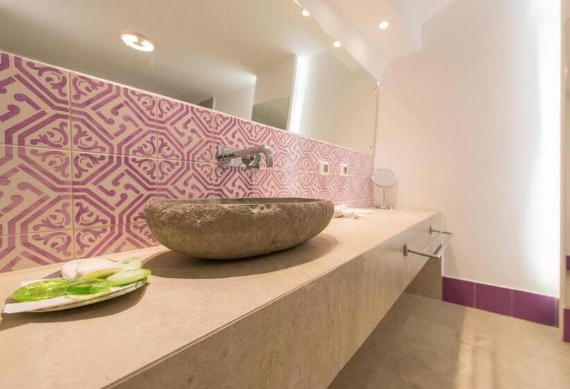 高级套房, Santorini Secret Suites & Spa, Small Luxury Hotels Of The World