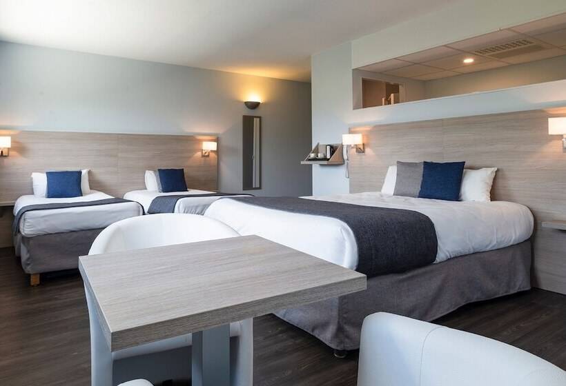 Четырехместный Номер Стандарт, The Originals Access, Hôtel Millau Sud