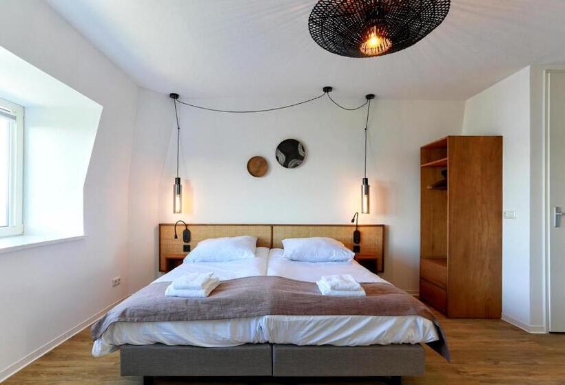 1 Bedroom Penthouse Apartment, Parc Maasresidence Thorn Apartments