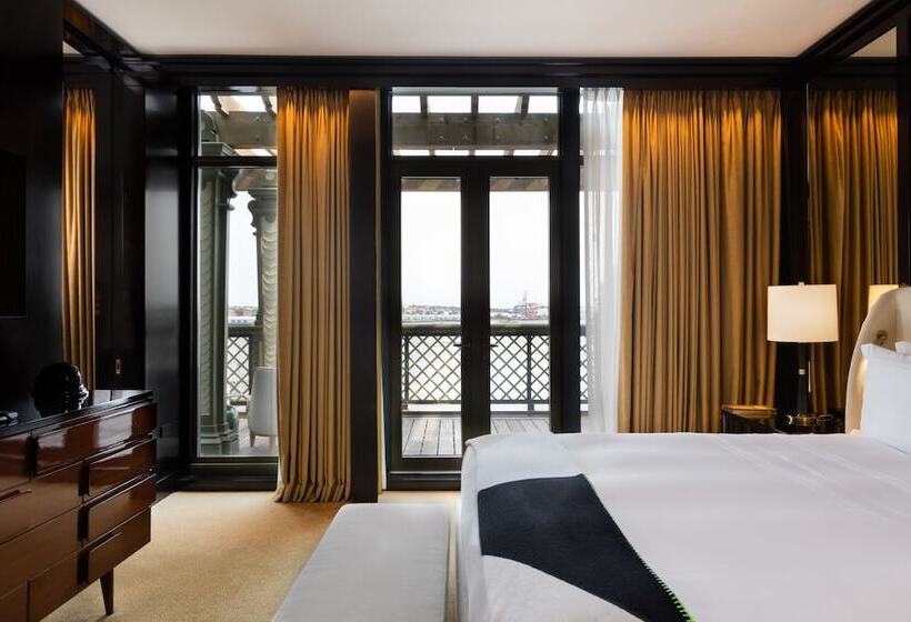 سوئیت پریمیوم, Casa Cipriani New York