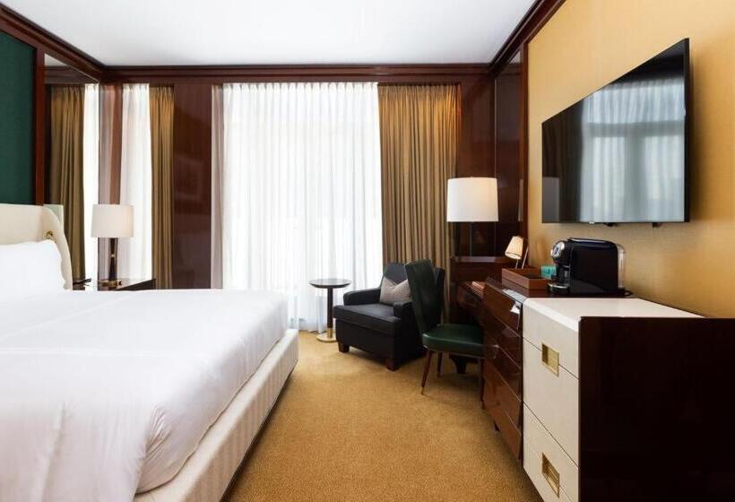 اتاق لوکس با چشم‌انداز شهر, Casa Cipriani New York