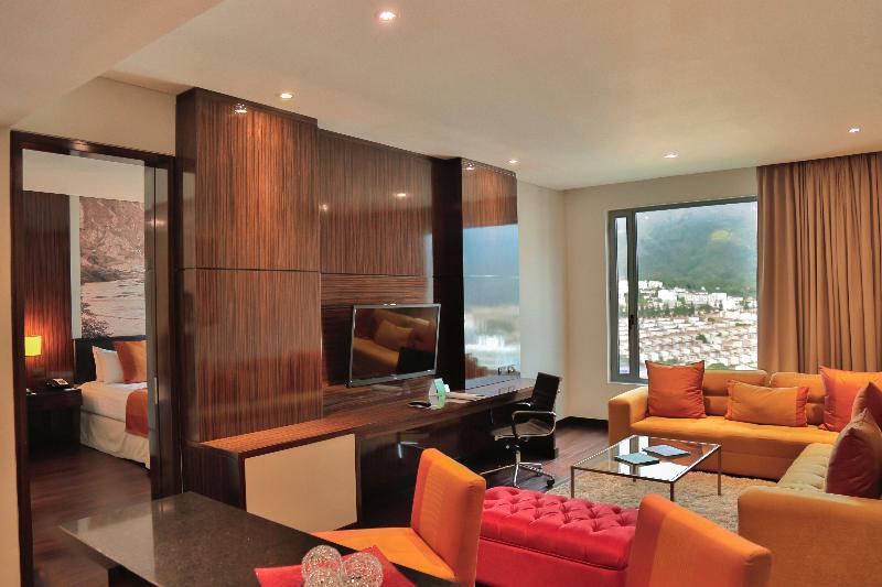 스위트, Holiday Inn Bucaramanga Cacique, An Ihg