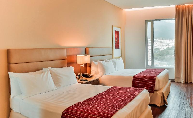 디럭스 룸, Holiday Inn Bucaramanga Cacique, An Ihg