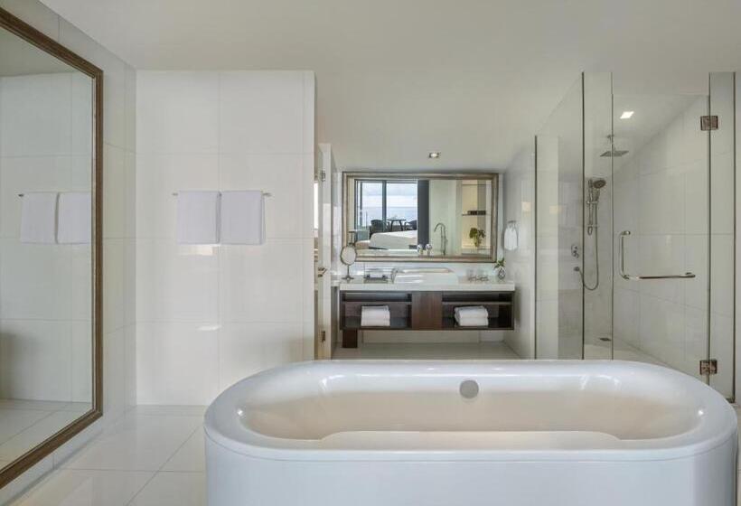 キングサイズベッドのクラブルーム, Hyatt Regency Phuket Resort