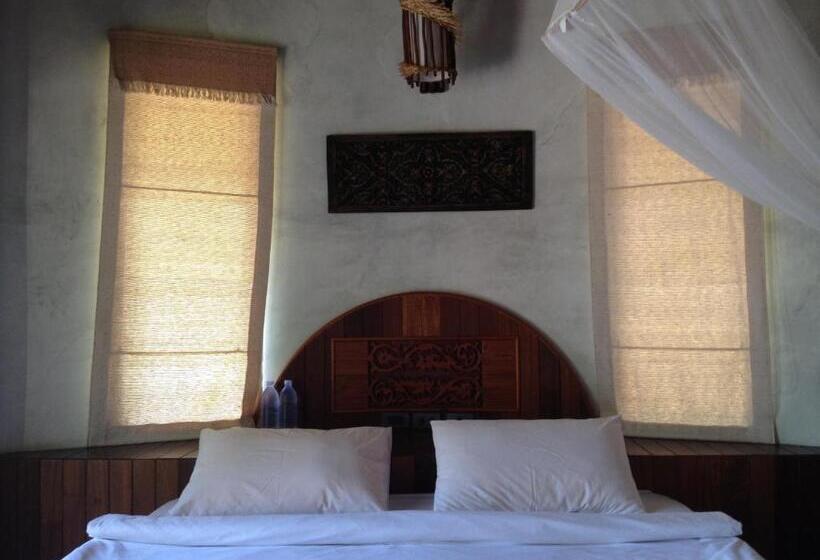 스탠다드 방갈로, Malibu Beach Bungalows