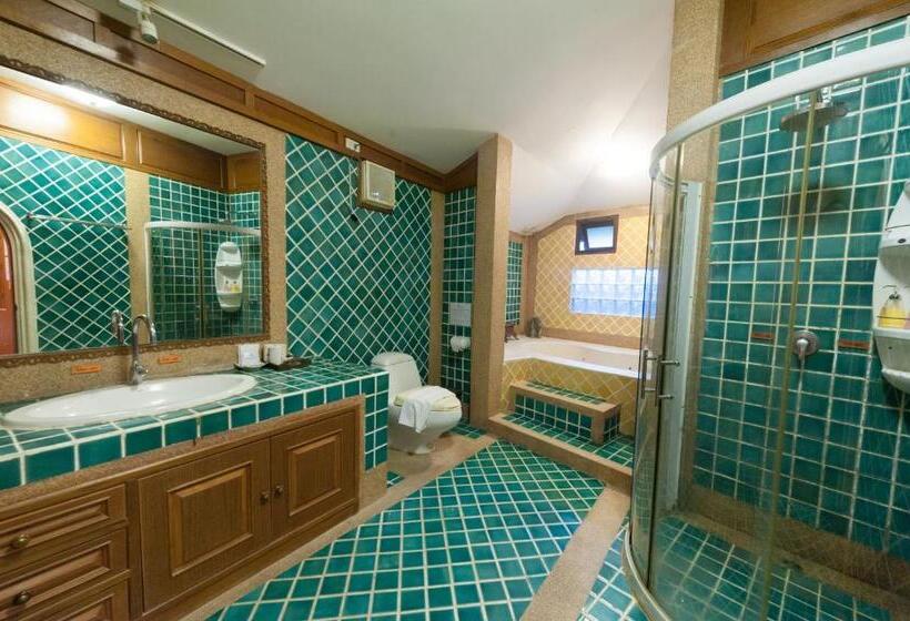 سوییت جونیور, Ruen Ariya Resort